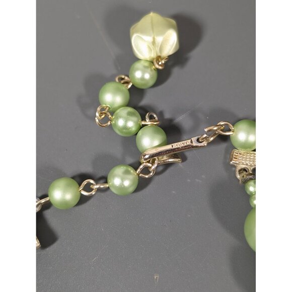 Vintage Japan Green Pearlized Lucite Triple Strand Bib Necklace 21" - Picture 7 of 8